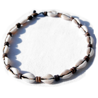 Seestern Halskette Modeschmuck aus Kaurimuscheln & Kokosperlen /101